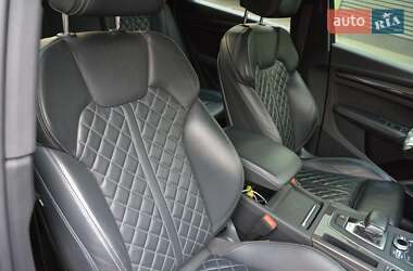 Внедорожник / Кроссовер Audi SQ5 2019 в 