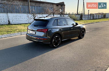 Внедорожник / Кроссовер Audi SQ5 2019 в 