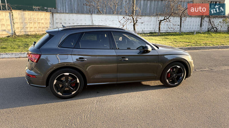 Позашляховик / Кросовер Audi SQ5 2019 в Василькові