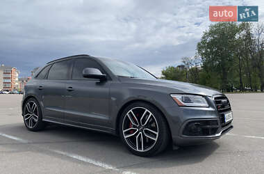 Внедорожник / Кроссовер Audi SQ5 2015 в 