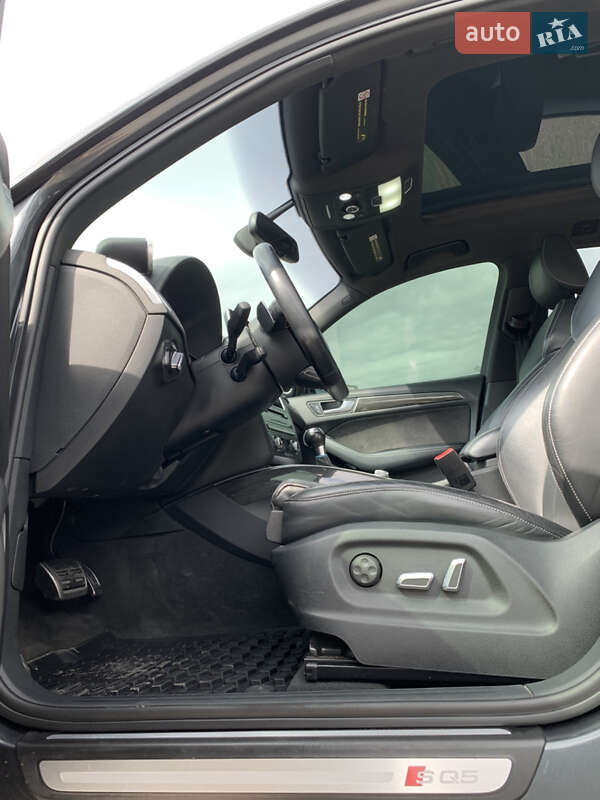 Внедорожник / Кроссовер Audi SQ5 2015 в Киеве фото 19 Внедорожник / Кроссовер Audi SQ5 2015 в Киеве