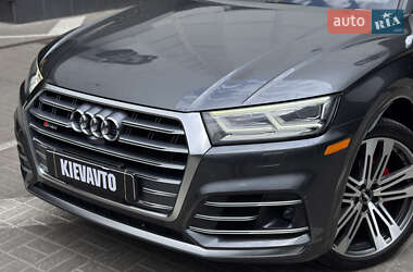 Внедорожник / Кроссовер Audi SQ5 2018 в 