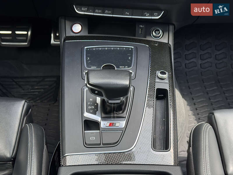 Позашляховик / Кросовер Audi SQ5 2018 в Києві