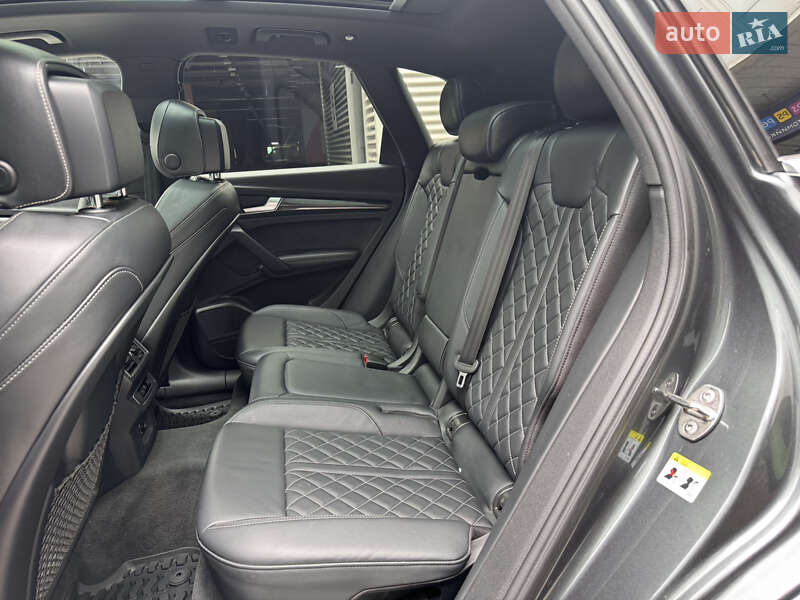 Позашляховик / Кросовер Audi SQ5 2018 в Києві