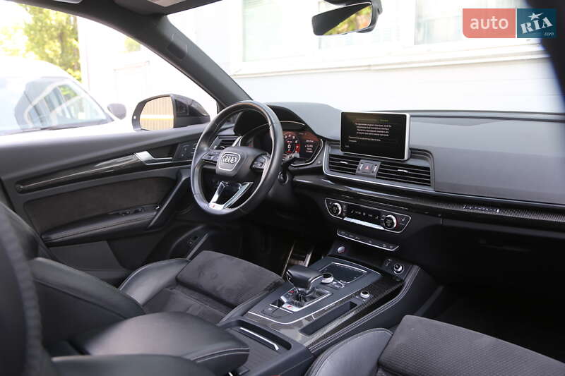 Внедорожник / Кроссовер Audi SQ5 2018 в Киеве