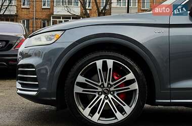 Внедорожник / Кроссовер Audi SQ5 2018 в 
