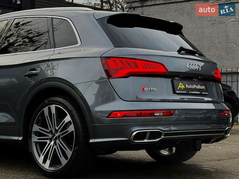 Позашляховик / Кросовер Audi SQ5 2018 в Києві