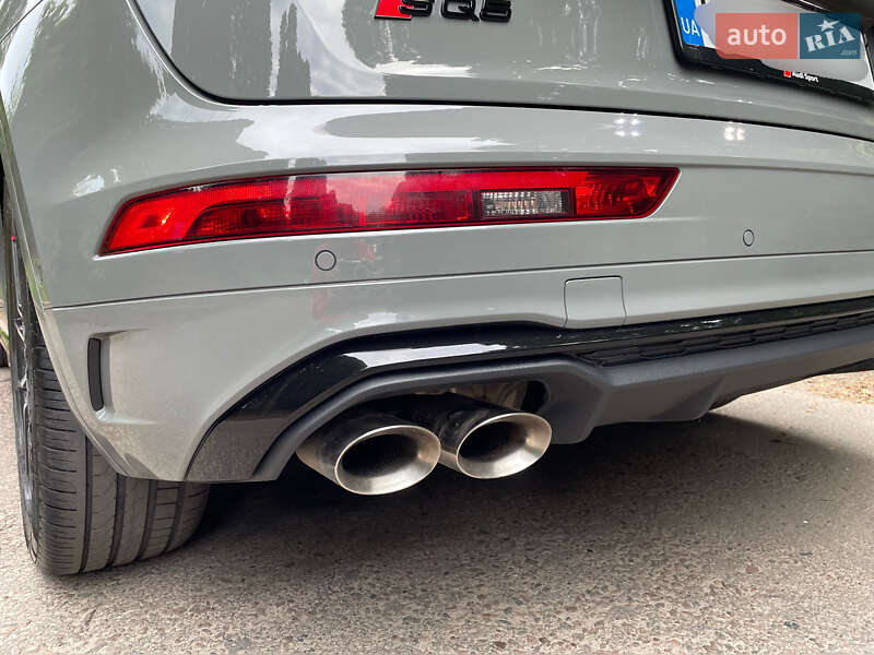Позашляховик / Кросовер Audi SQ5 2022 в Рівному