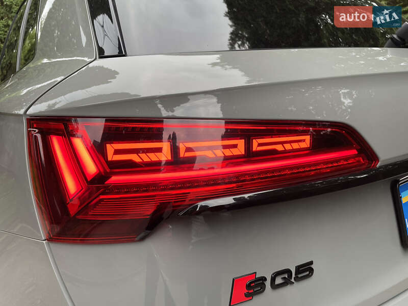 Позашляховик / Кросовер Audi SQ5 2022 в Рівному