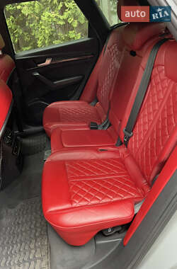 Внедорожник / Кроссовер Audi SQ5 2022 в 