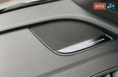 Внедорожник / Кроссовер Audi SQ5 2022 в 
