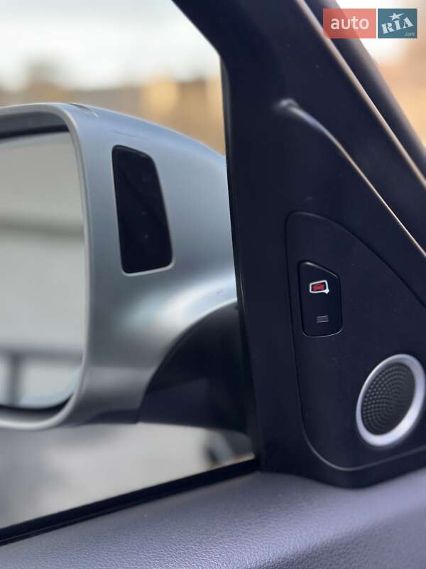 Позашляховик / Кросовер Audi SQ5 2014 в Києві