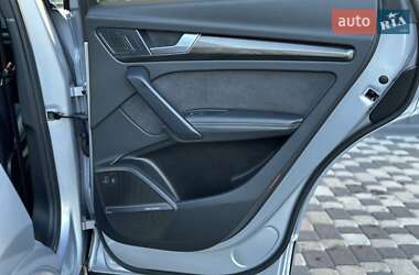 Внедорожник / Кроссовер Audi SQ5 2022 в 