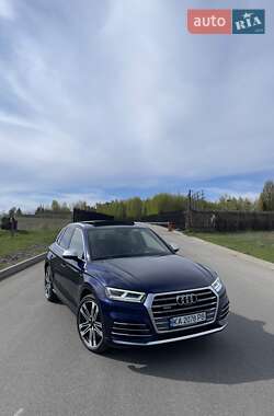 Внедорожник / Кроссовер Audi SQ5 2017 в 