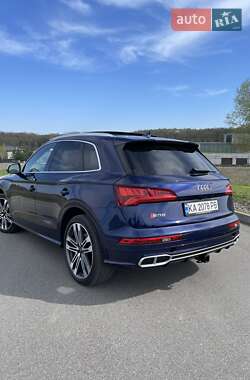 Внедорожник / Кроссовер Audi SQ5 2017 в 