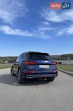 Внедорожник / Кроссовер Audi SQ5 2017 в 