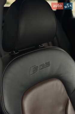 Внедорожник / Кроссовер Audi SQ5 2014 в 
