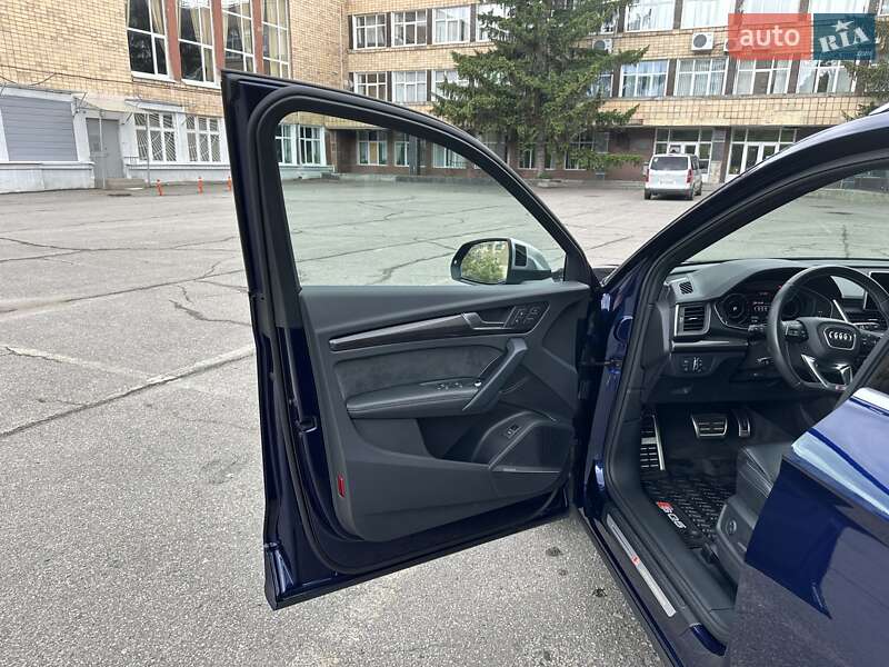 Внедорожник / Кроссовер Audi SQ5 2018 в Харькове