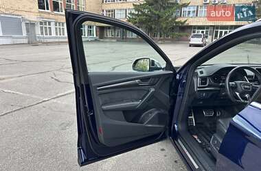 Внедорожник / Кроссовер Audi SQ5 2018 в 