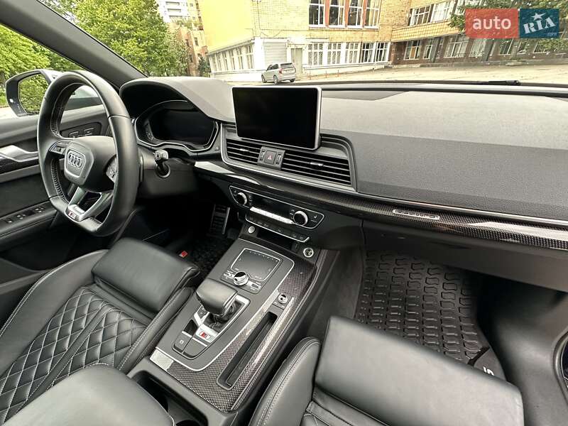 Внедорожник / Кроссовер Audi SQ5 2018 в Харькове