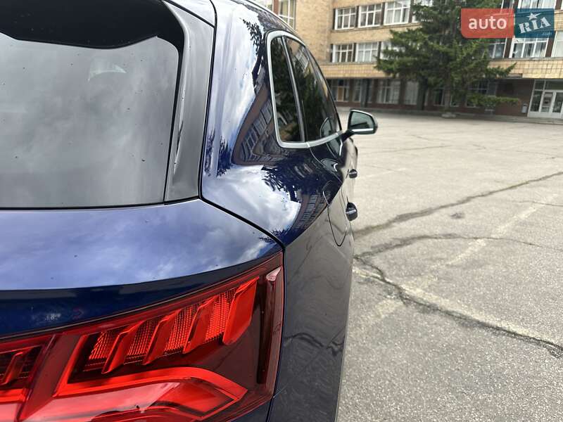 Внедорожник / Кроссовер Audi SQ5 2018 в Харькове