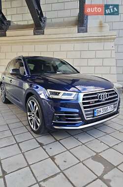 Позашляховик / Кросовер Audi SQ5 2018 в 