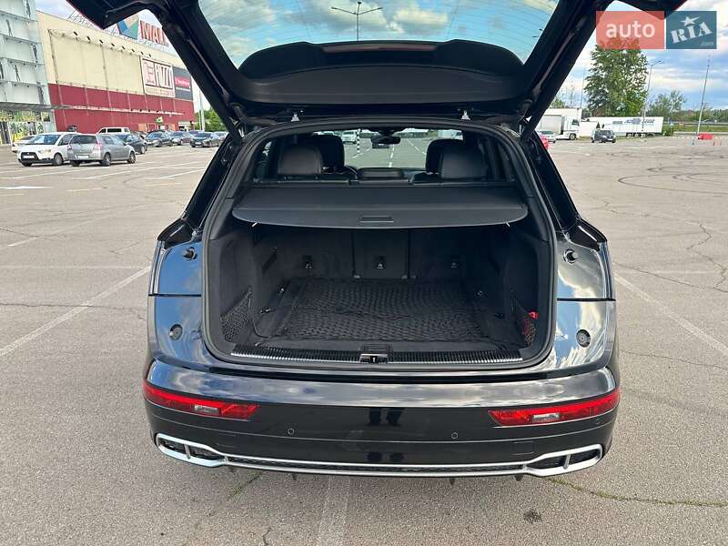 Внедорожник / Кроссовер Audi SQ5 2017 в Киеве фото 6 Внедорожник / Кроссовер Audi SQ5 2017 в Киеве