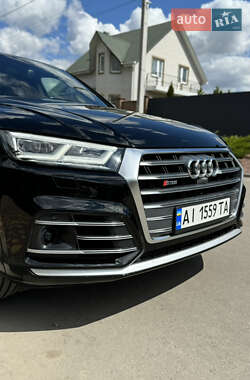 Позашляховик / Кросовер Audi SQ5 2018 в 