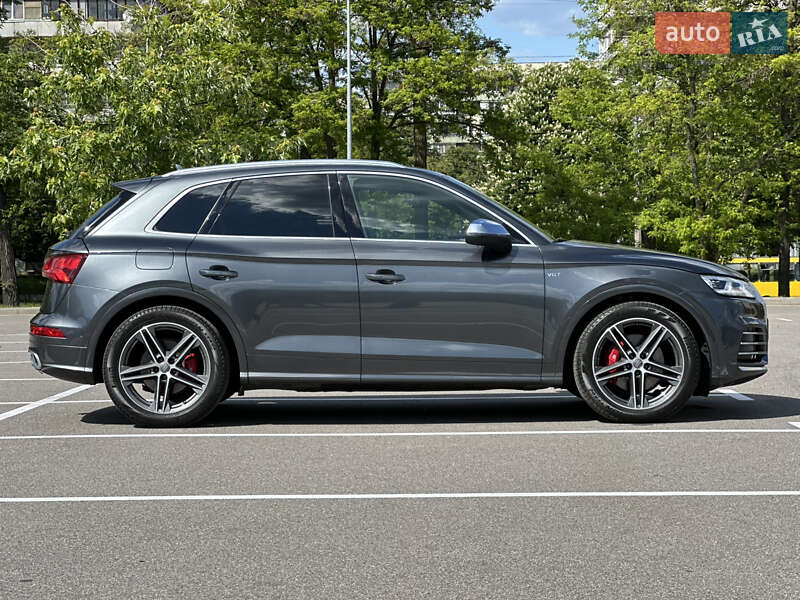 Внедорожник / Кроссовер Audi SQ5 2017 в Киеве