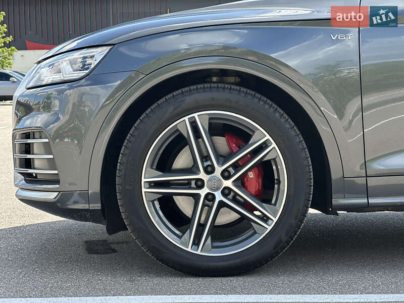 Внедорожник / Кроссовер Audi SQ5 2017 в Киеве