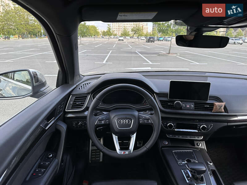 Внедорожник / Кроссовер Audi SQ5 2017 в Киеве