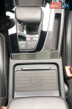 Позашляховик / Кросовер Audi SQ5 2023 в 