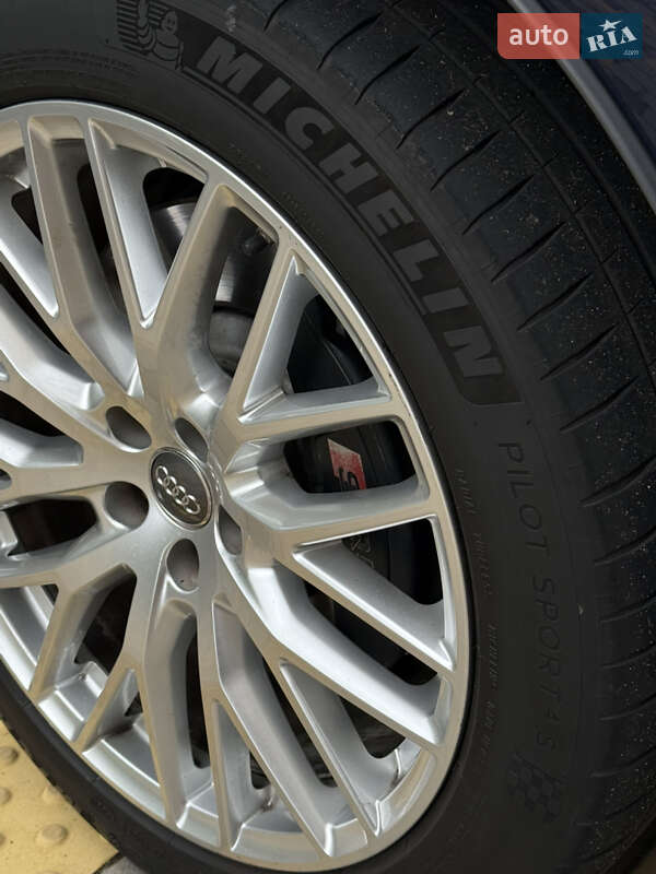 Позашляховик / Кросовер Audi SQ5 2014 в Києві фото 10 Позашляховик / Кросовер Audi SQ5 2014 в Києві