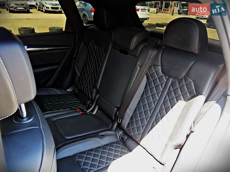 Внедорожник / Кроссовер Audi SQ5 2018 в Черкассах