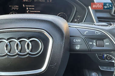 Внедорожник / Кроссовер Audi SQ5 2018 в 