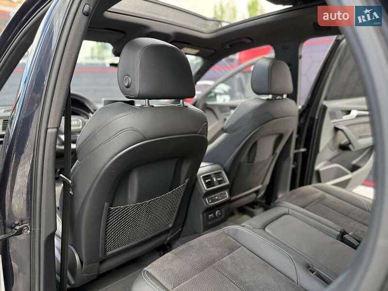 Внедорожник / Кроссовер Audi SQ5 2019 в Днепре фото 12 Внедорожник / Кроссовер Audi SQ5 2019 в Днепре