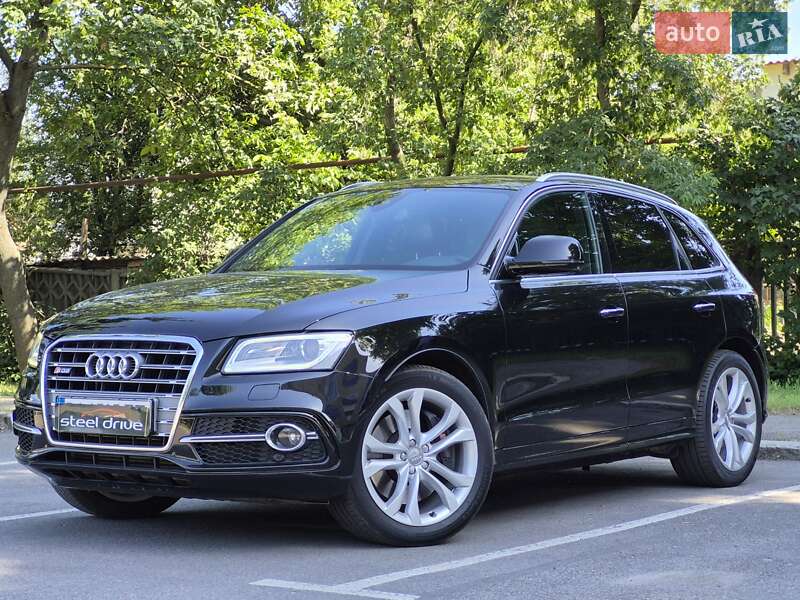 Внедорожник / Кроссовер Audi SQ5 2015 в 