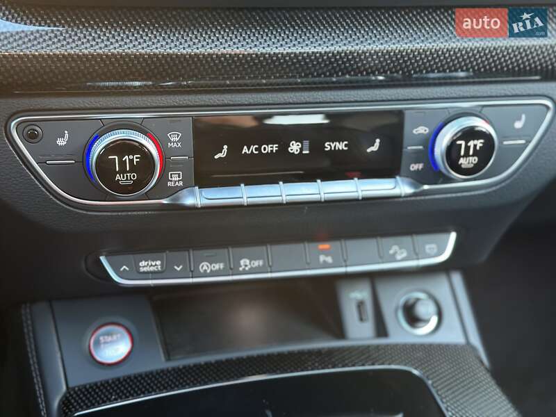 Позашляховик / Кросовер Audi SQ5 2022 в Львові