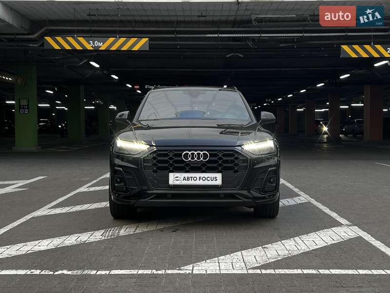 Внедорожник / Кроссовер Audi SQ5 2020 в Киеве