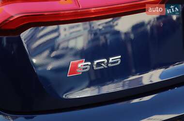 Внедорожник / Кроссовер Audi SQ5 2018 в 