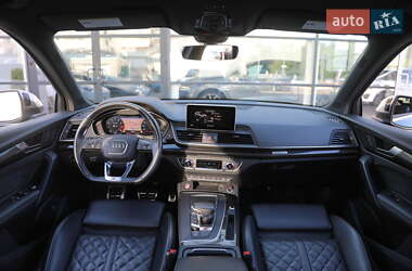 Внедорожник / Кроссовер Audi SQ5 2018 в 
