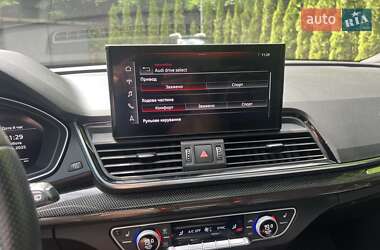 Внедорожник / Кроссовер Audi SQ5 2022 в 