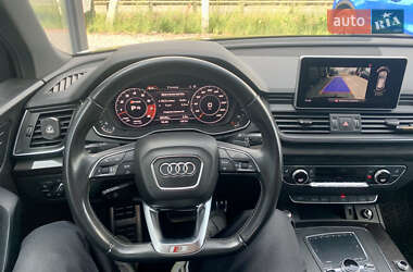 Внедорожник / Кроссовер Audi SQ5 2019 в 