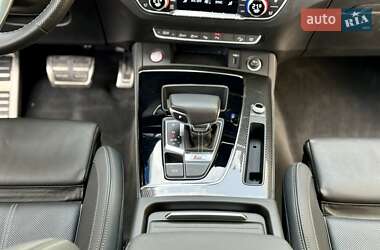 Внедорожник / Кроссовер Audi SQ5 2021 в 