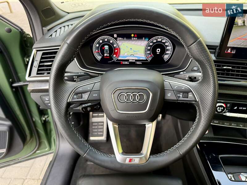 Внедорожник / Кроссовер Audi SQ5 2021 в Днепре