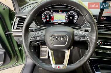 Внедорожник / Кроссовер Audi SQ5 2021 в 