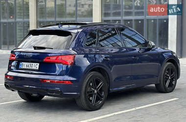 Внедорожник / Кроссовер Audi SQ5 2017 в 