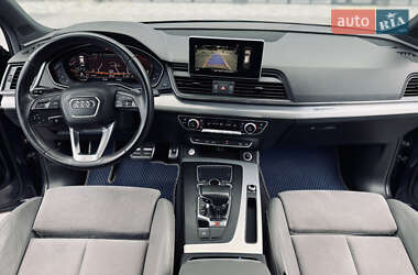 Внедорожник / Кроссовер Audi SQ5 2017 в 