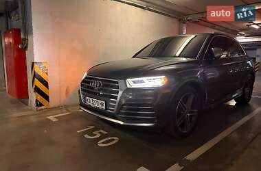 Внедорожник / Кроссовер Audi SQ5 2017 в 