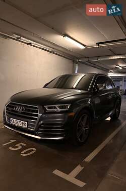 Внедорожник / Кроссовер Audi SQ5 2017 в 